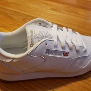 Brand new Reebok Classic  Womens sneakers